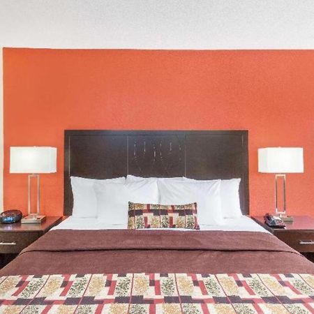 Days Inn By Wyndham Rayville Exteriör bild